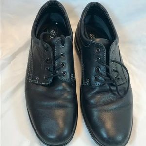 Black Ecco Shoes Size 40